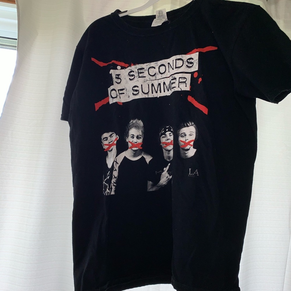 SALE!!!! 5 Seconds of Summer Band shirt